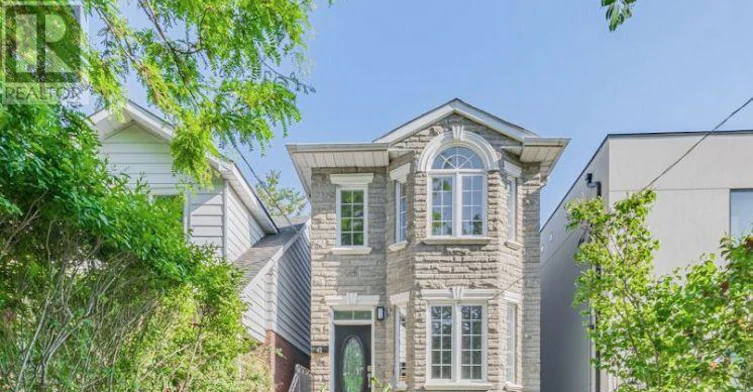 LOWER-41 Aldwych Avenue, Toronto, ON, M4J 1X4