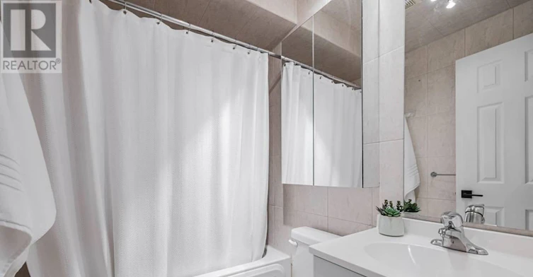 LOWER-41 Aldwych Avenue, Toronto, ON, M4J 1X4 - 2