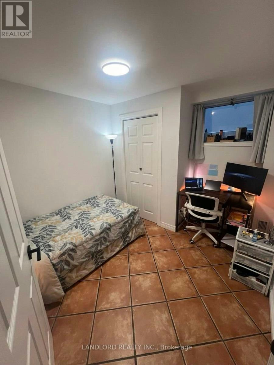 LOWER-41 Aldwych Avenue, Toronto, ON, M4J 1X4 - 5