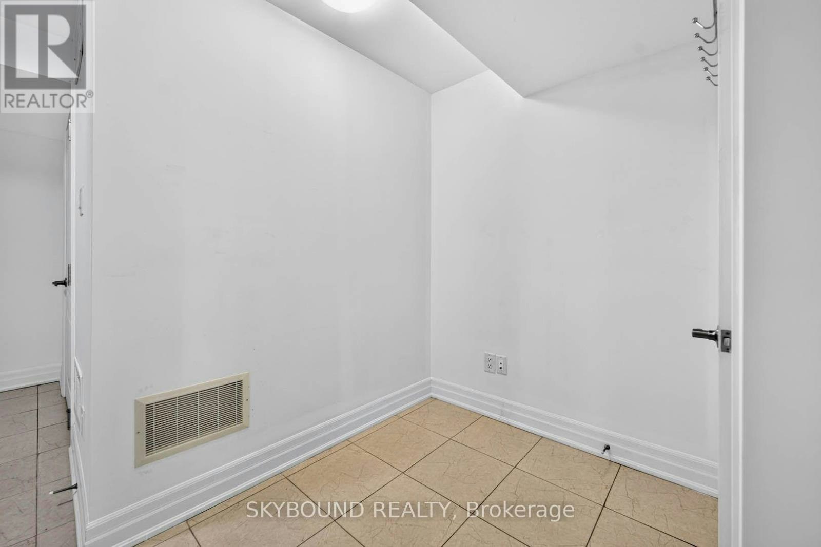 BSMT-828 Bethany Crescent, Mississauga, ON, L5V 3B9 - 18