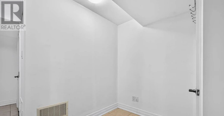 BSMT-828 Bethany Crescent, Mississauga, ON, L5V 3B9 - 18