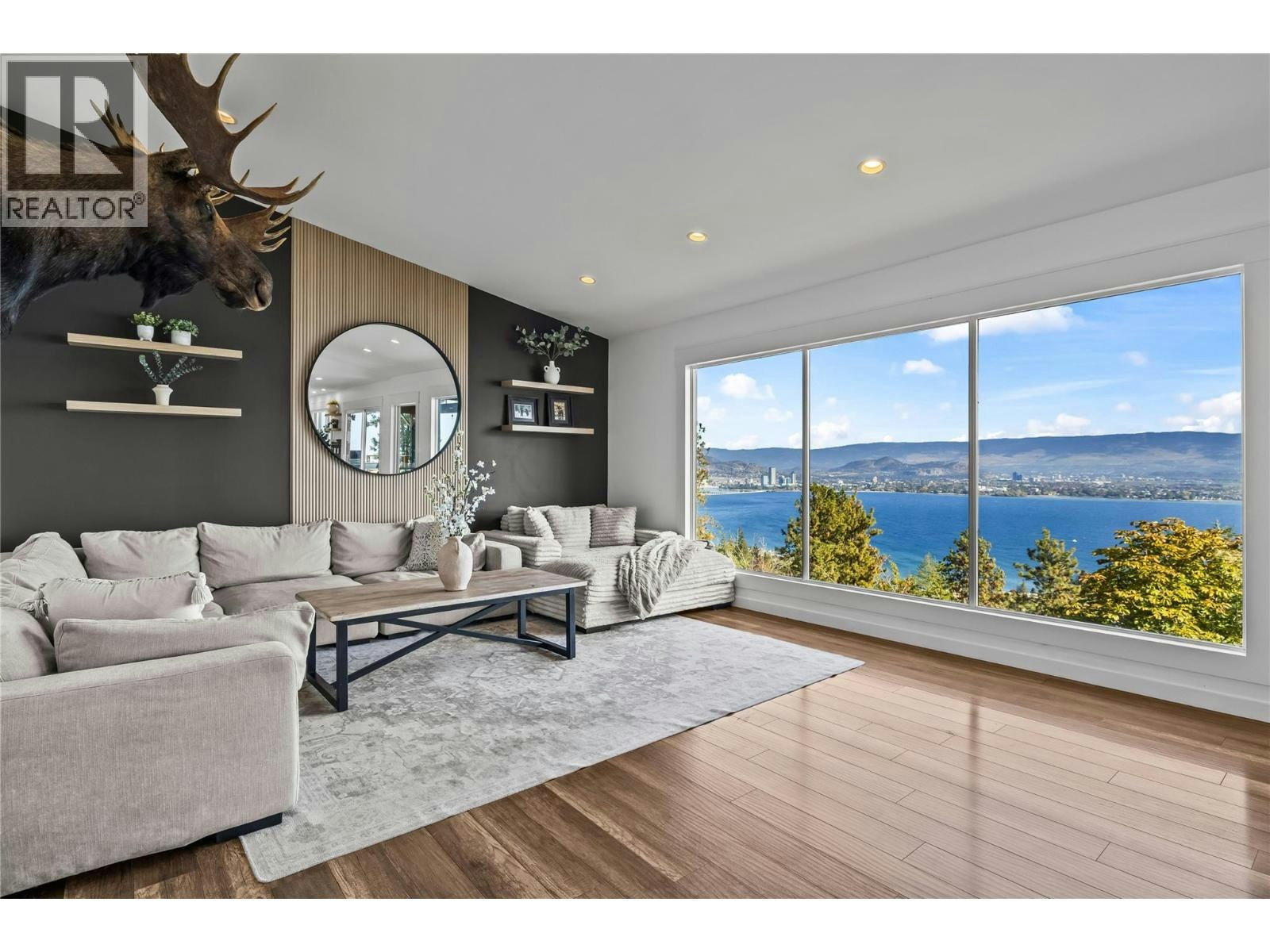 2751 Lakeview Road, West Kelowna, BC, V1Z 1Y5