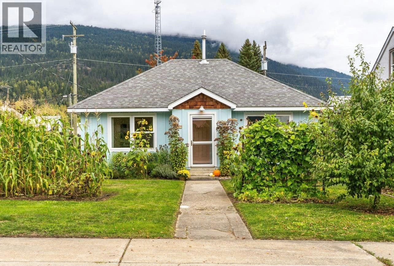 500 E Sixth Street, Revelstoke, BC, V0E 2S0