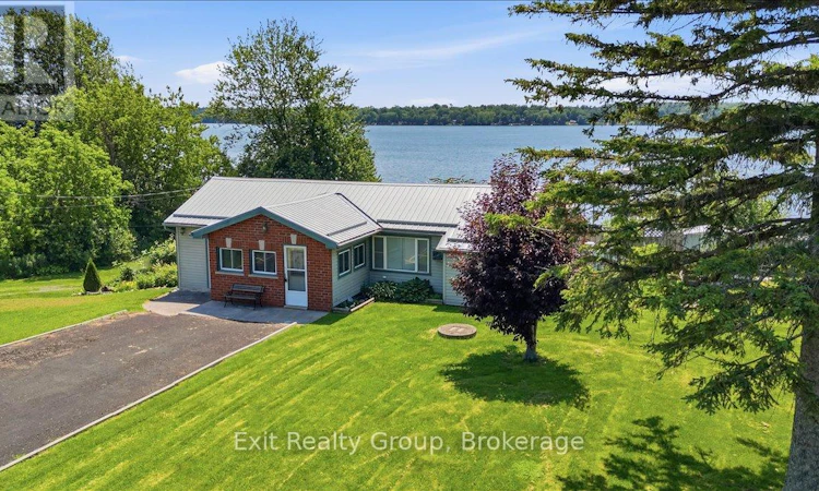 1083 Lakeside Drive