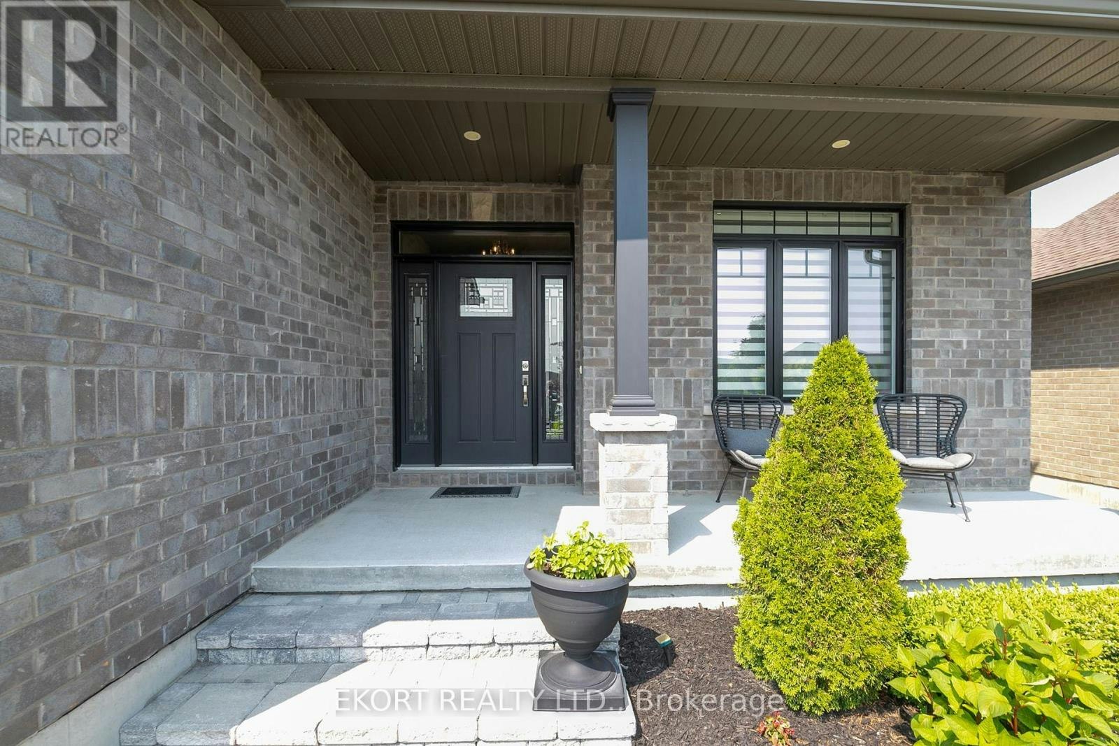 61 Hampton Ridge Drive, Belleville, ON, K8N 0E6 - 3