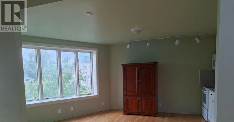 402 Front Street, Belleville, ON, K8N 2Z8 - 2