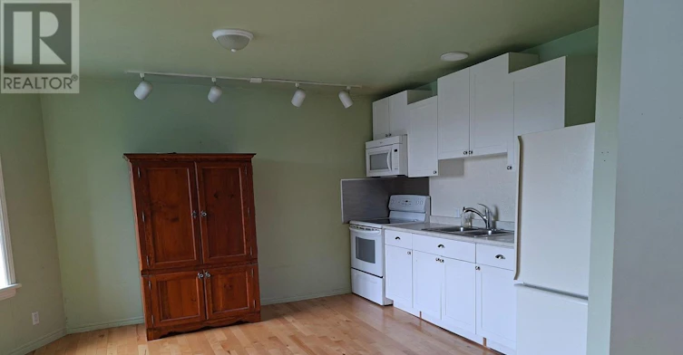 402 Front Street, Belleville, ON, K8N 2Z8 - 3