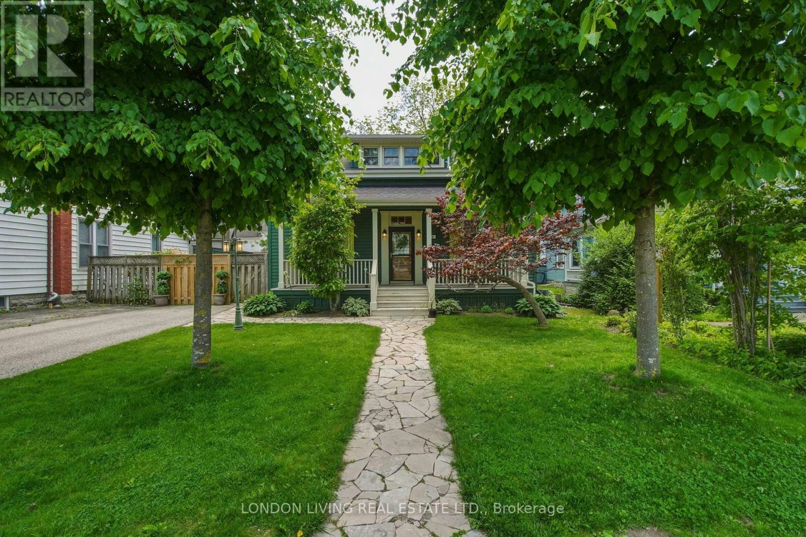 24 Centre Street, St. Thomas, ON, N5R 2Z2
