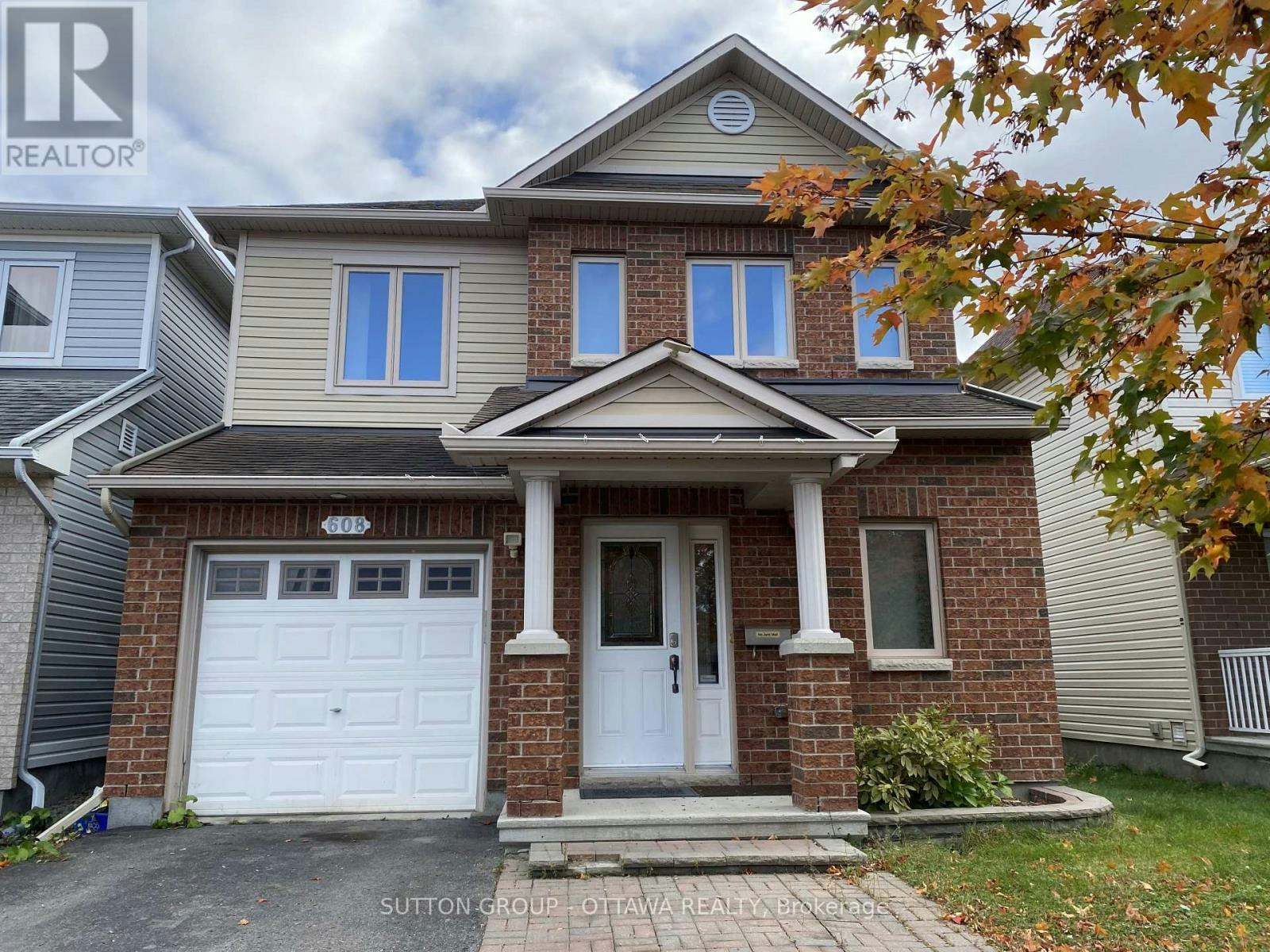 608 Clearbrook Drive, Ottawa, ON, K2J 5S2