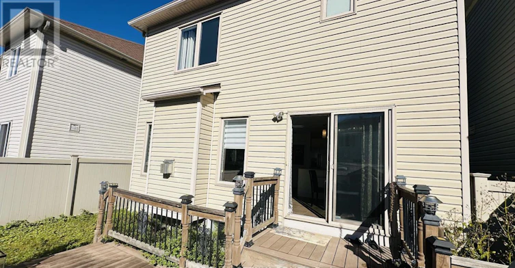 608 Clearbrook Drive, Ottawa, ON, K2J 5S2 - 8