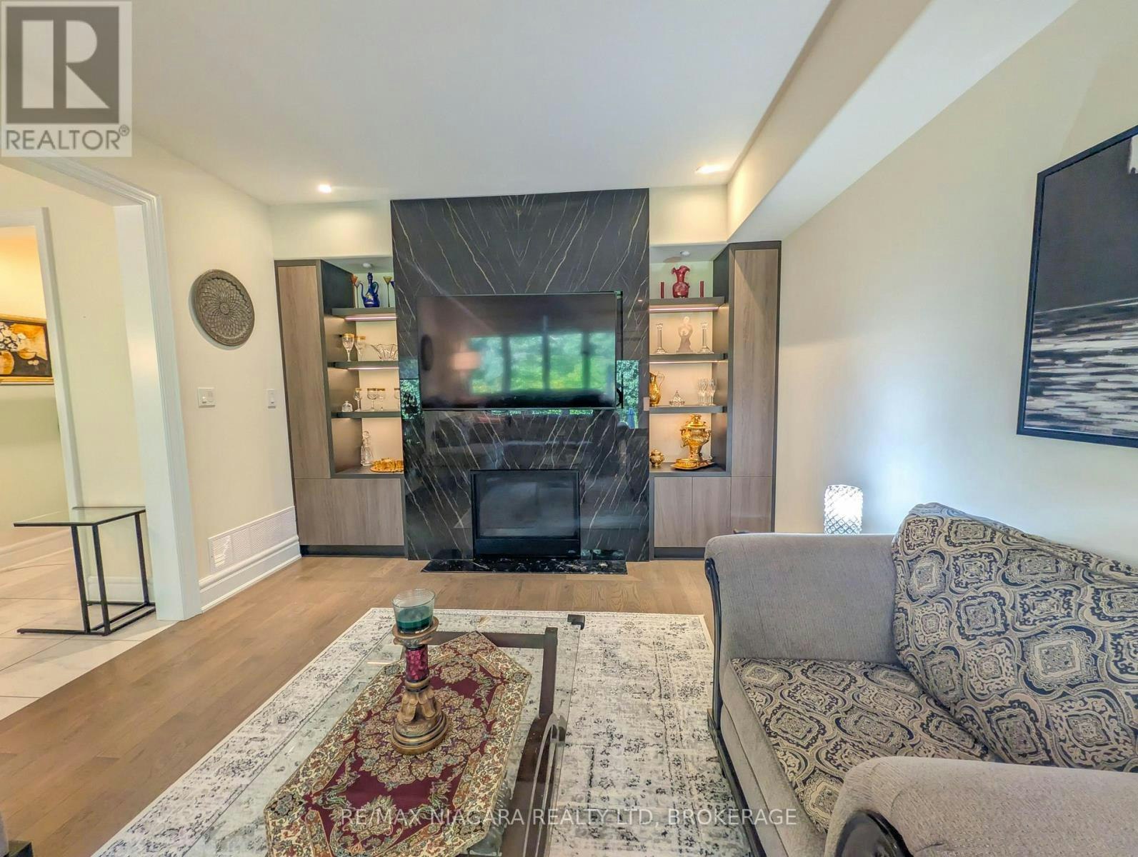 7868 Odell Crescent, Niagara Falls, ON, L2H 3R6 - 5