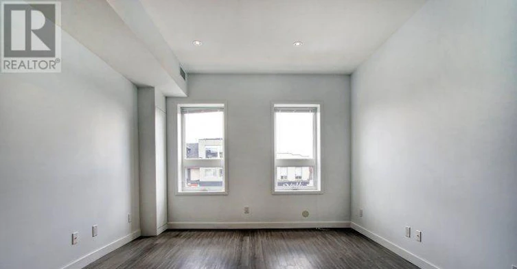 2-492 Danforth Avenue, Toronto, ON, M4K 1P6 - 4