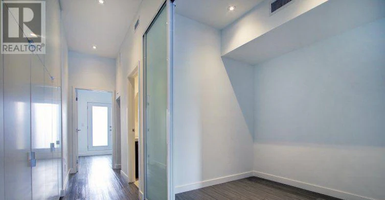 2-492 Danforth Avenue, Toronto, ON, M4K 1P6 - 9