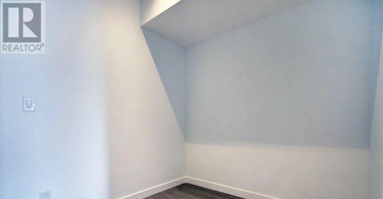 2-492 Danforth Avenue, Toronto, ON, M4K 1P6 - 10
