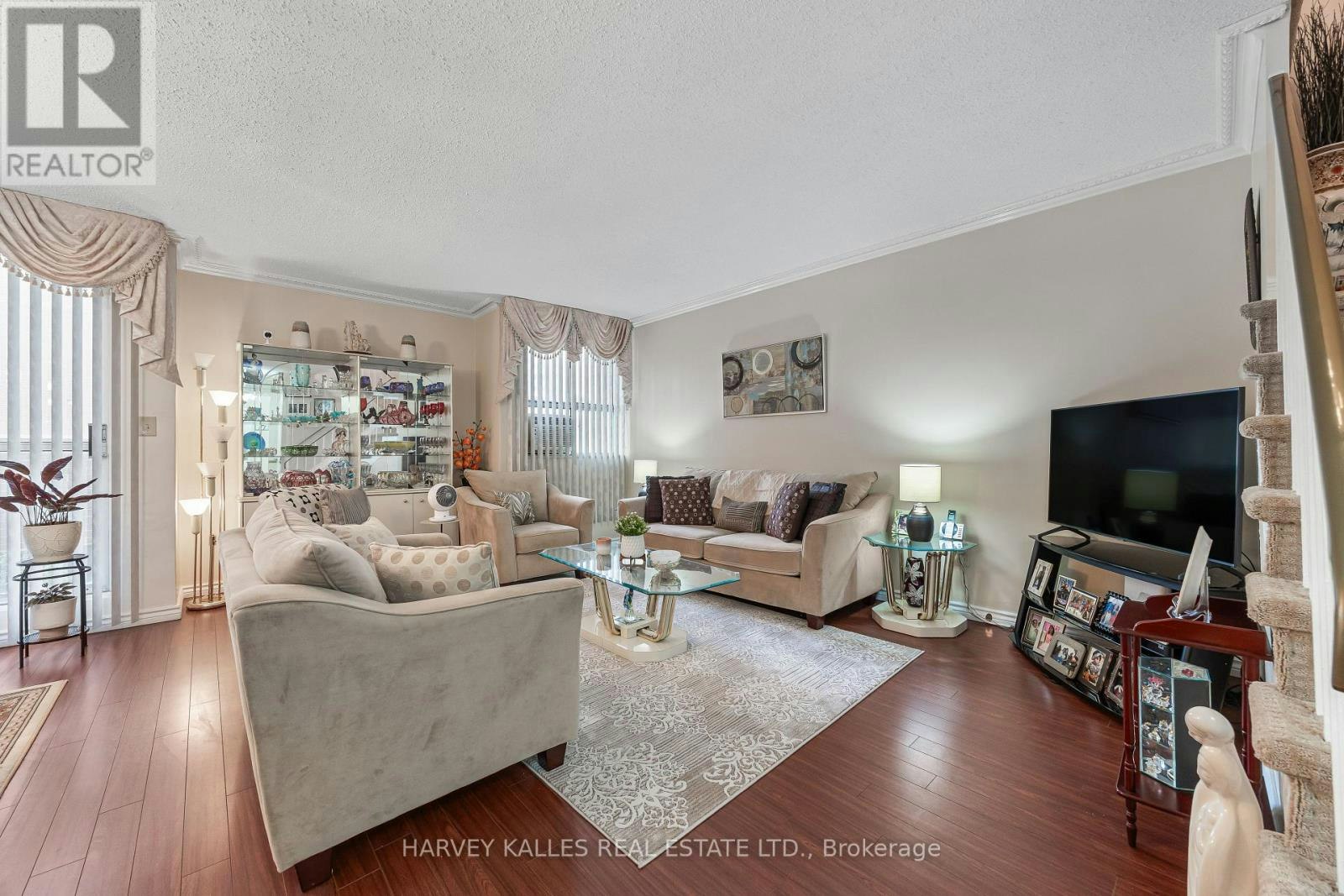 301-10 Crescent Town Road, Toronto, ON, M4C 5L3