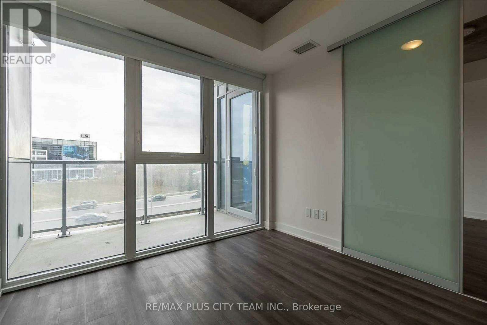 305-15 Baseball Place, Toronto, ON, M4M 0E7 - 10