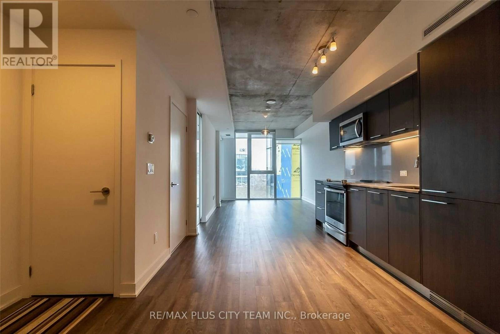 305-15 Baseball Place, Toronto, ON, M4M 0E7 - 6