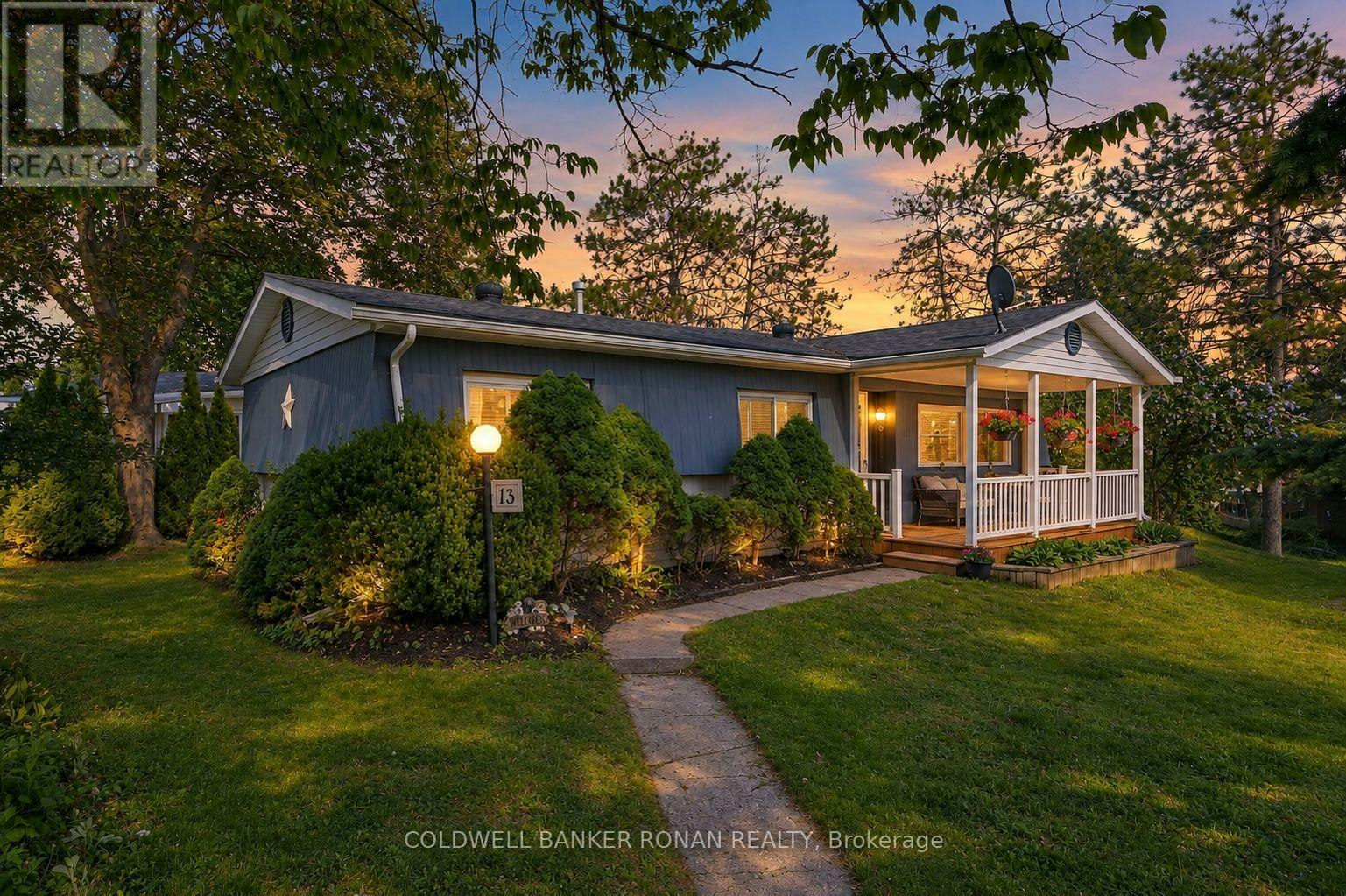 13 Hawthorne Drive, Innisfil, ON, L9S 1P7