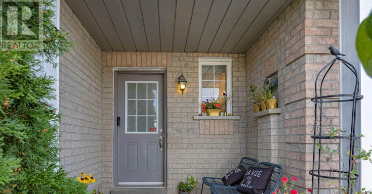 3072 Turbine Crescent, Mississauga, ON, L5M 6W9 - 2