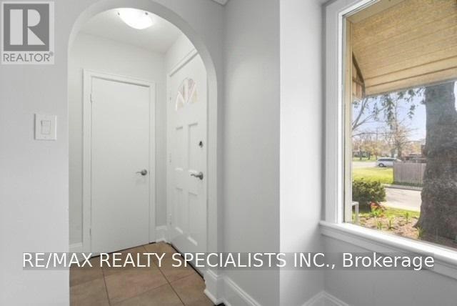 UPPER-2 41st Street EAST, Hamilton, ON, L8T 2Z2 - 6