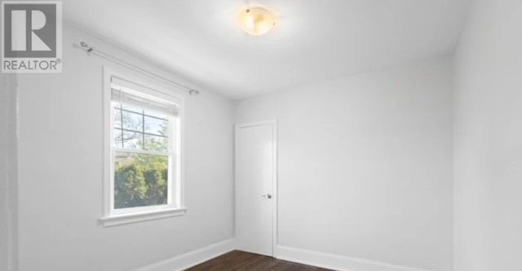 UPPER-2 41st Street EAST, Hamilton, ON, L8T 2Z2 - 11
