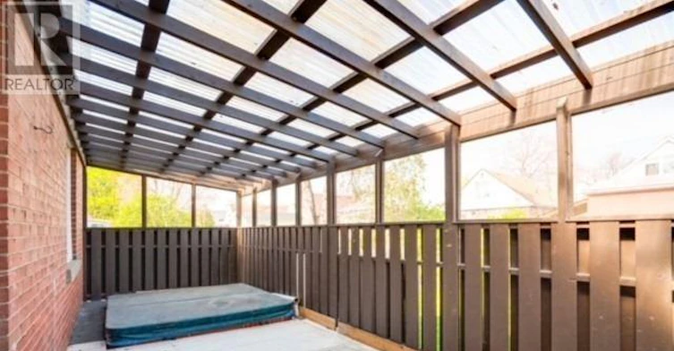 UPPER-2 41st Street EAST, Hamilton, ON, L8T 2Z2 - 23