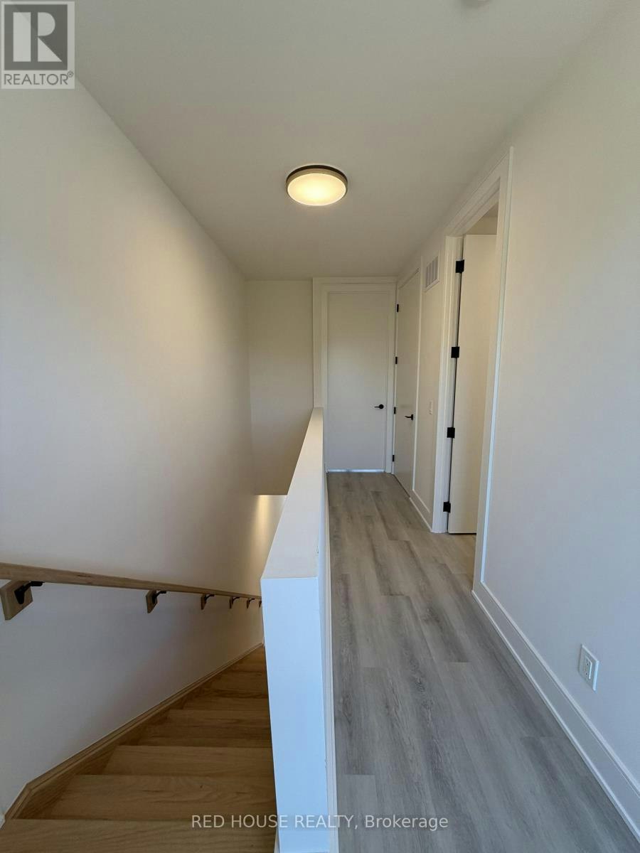 260 Ellis Avenue, St. Catharines, ON, L2P 0G9 - 20