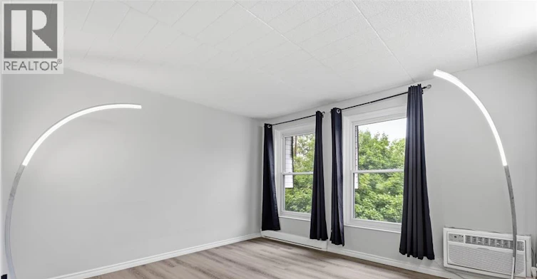 387-6635 Thornberry Crescent, Windsor, ON, N8T 3A6 - 4