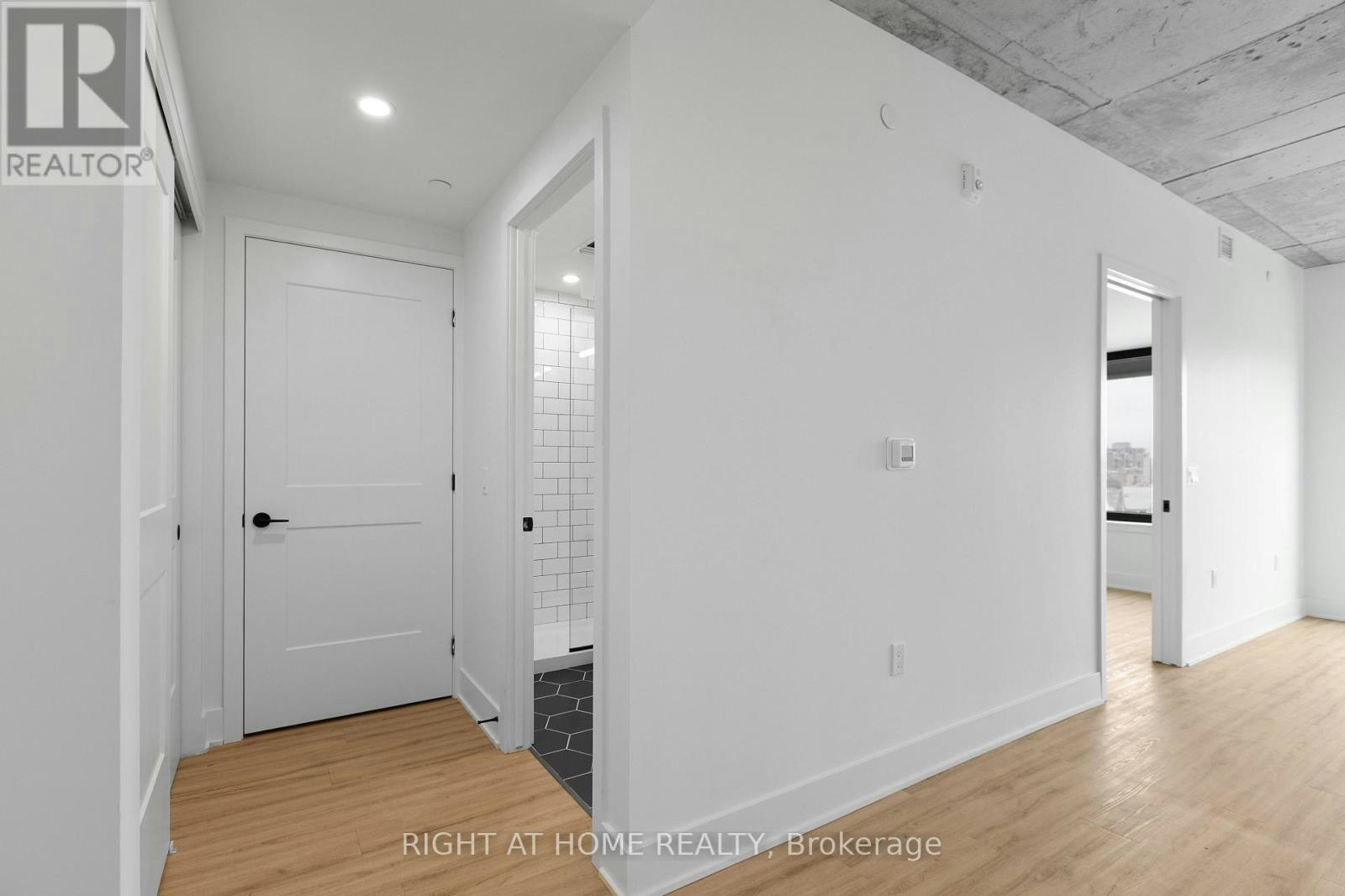 212-377 Winona Avenue, Ottawa, ON, K1Z 5H8 - 9