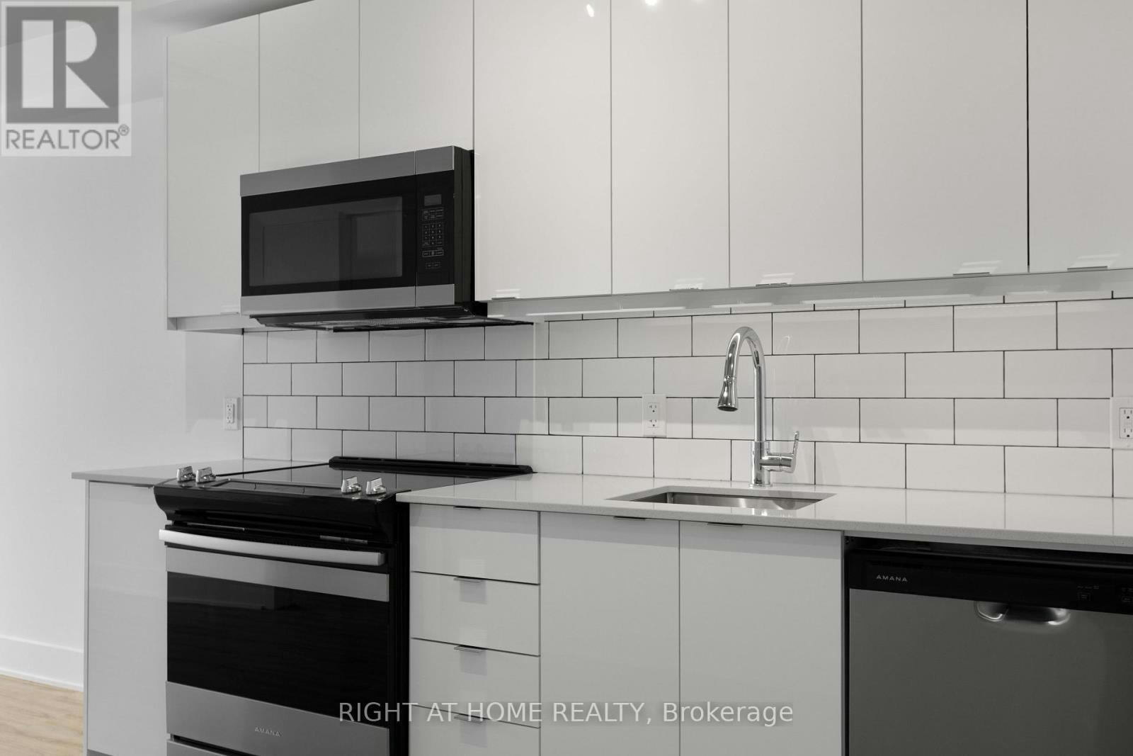 405-377 Winona Avenue, Ottawa, ON, K1Z 5H8 - 3