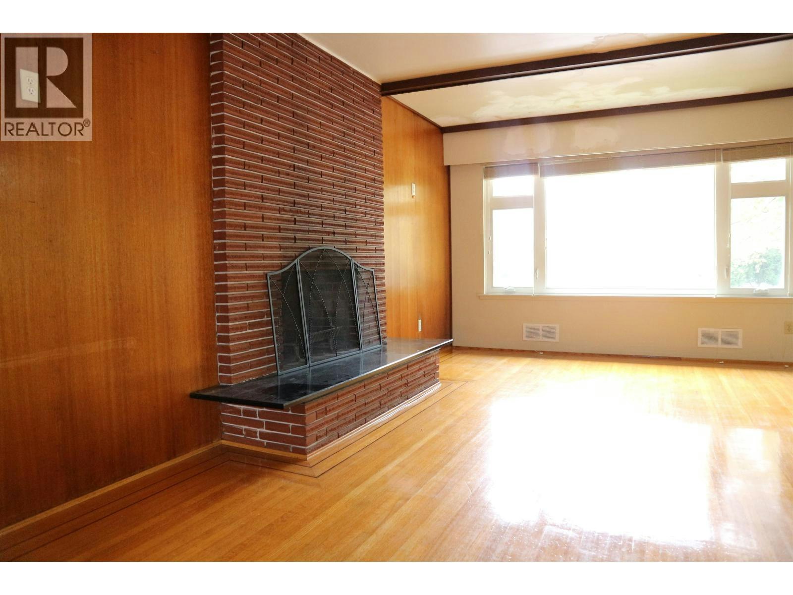 6650 Kerr Street, Vancouver, BC, V5S 3C4 - 4