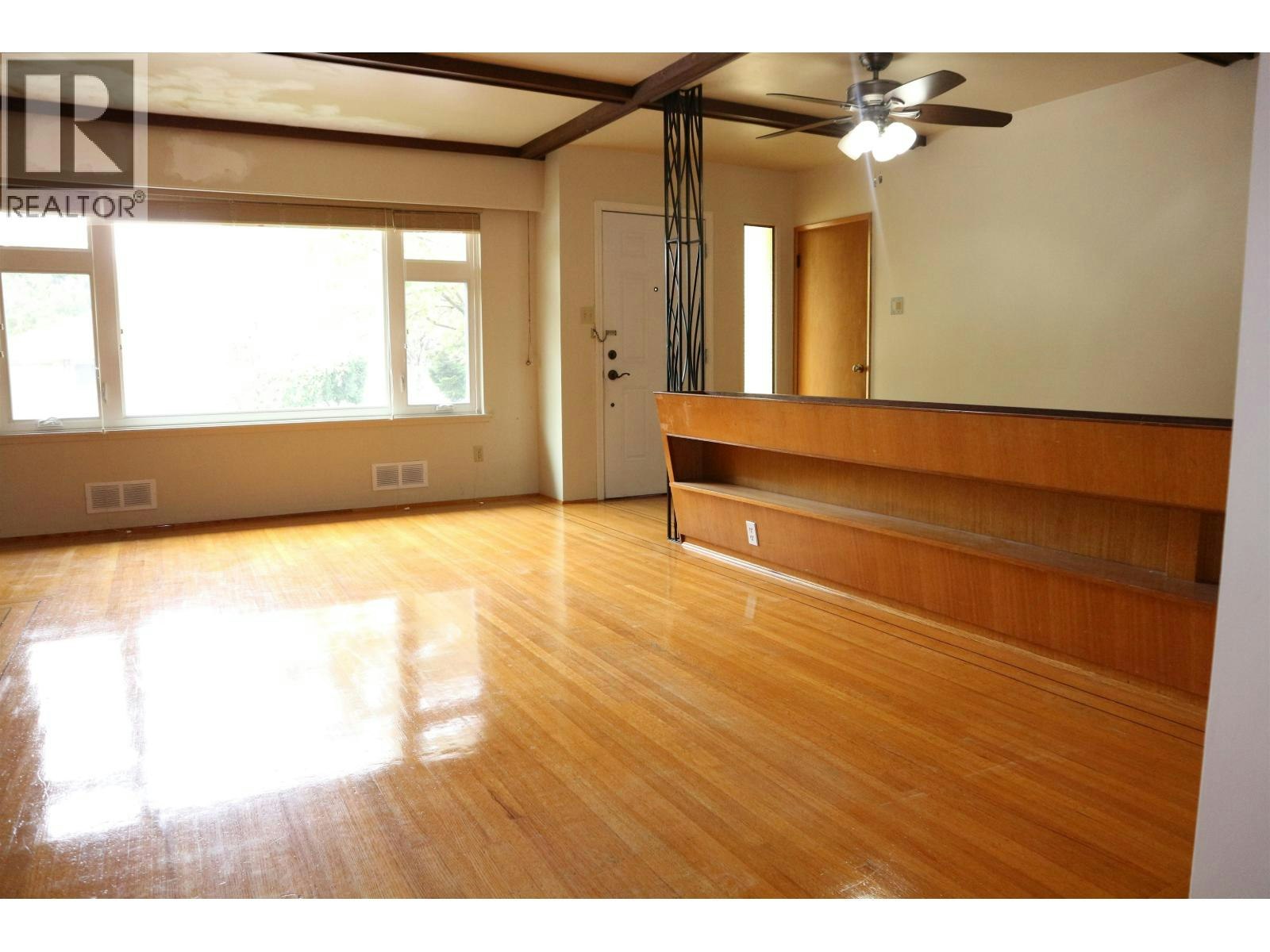 6650 Kerr Street, Vancouver, BC, V5S 3C4 - 3