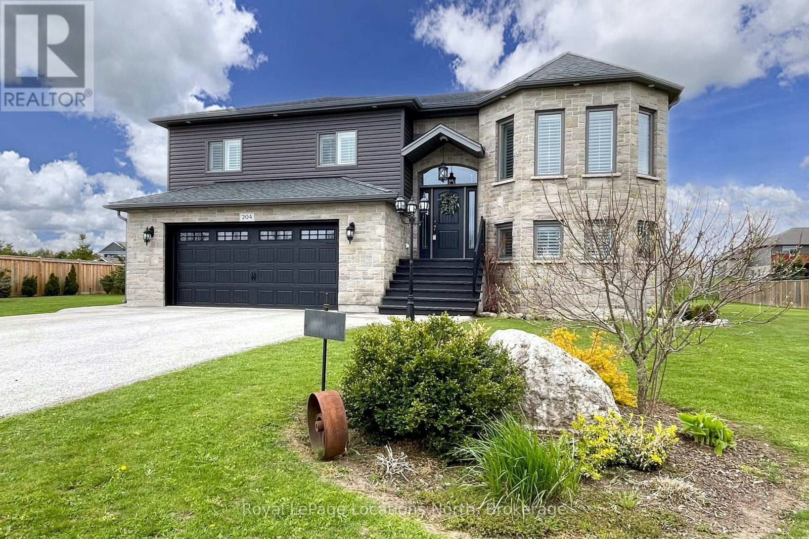 204 Mactay Drive, Chatsworth, ON, N0G 1H0