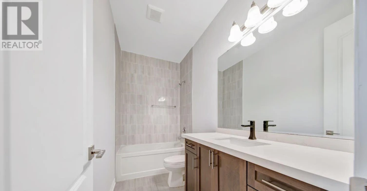 17 Vaudeville Drive, Toronto, ON, M8W 0B4 - 12