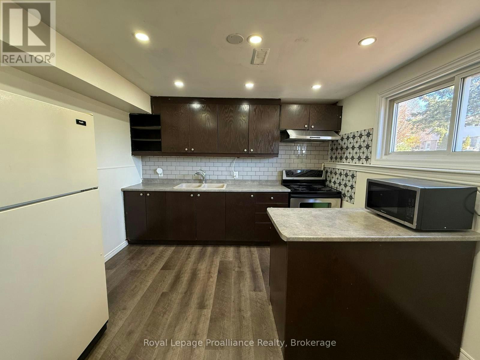 LOWER-939 Dainard Drive, Peterborough, ON, K9K 2A7 - 2