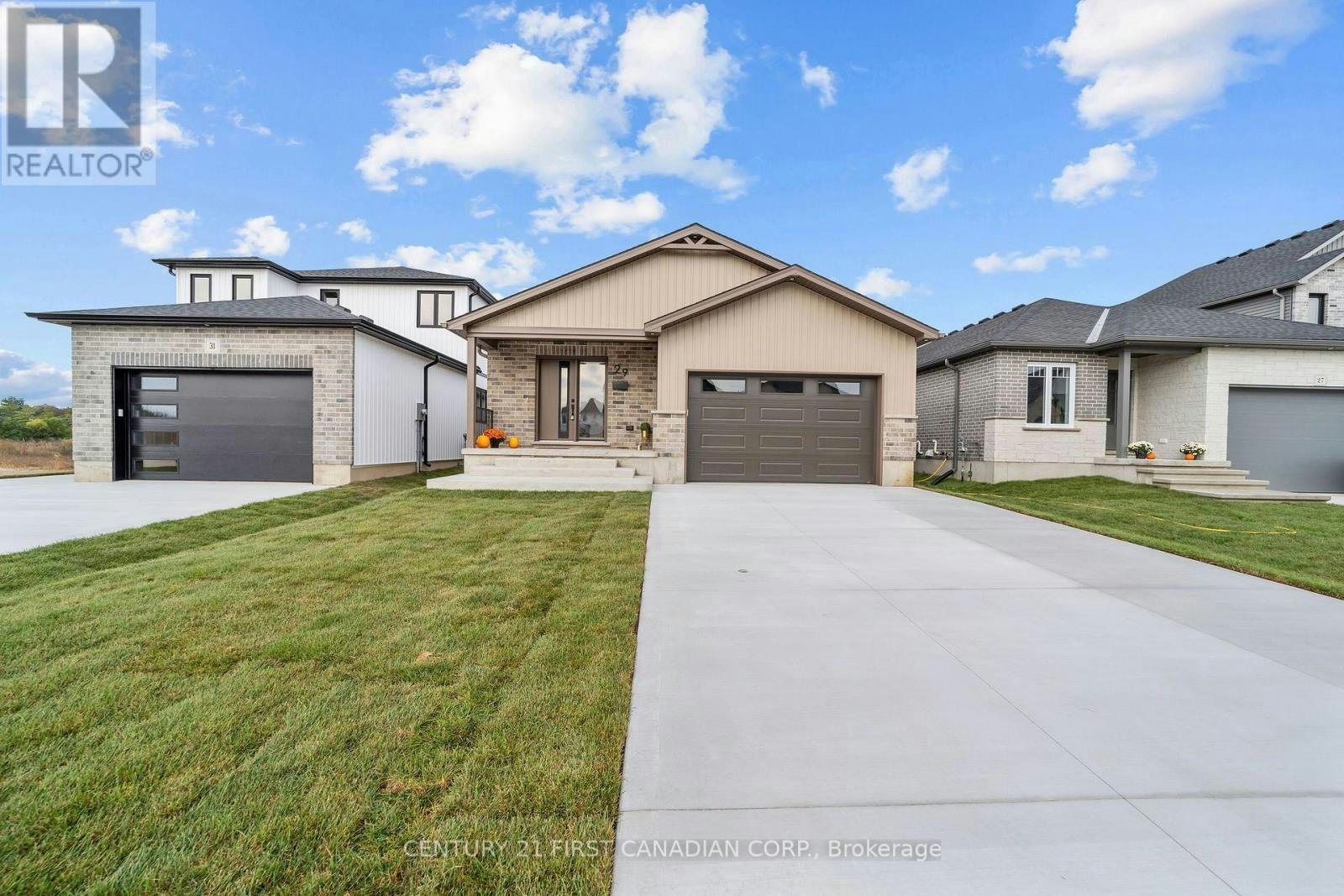 29 Sheldabren Street, North Middlesex, ON, N0M 1A0