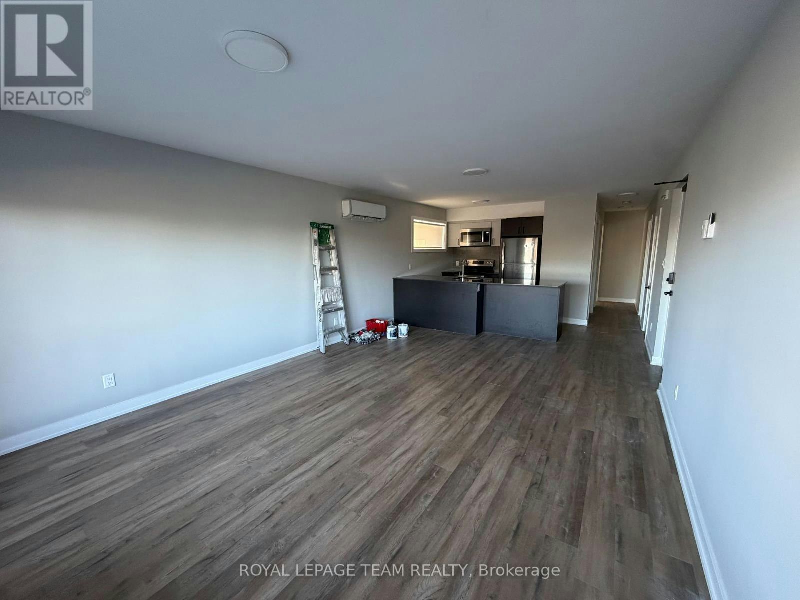 102-1305 Summerville Avenue, Ottawa, ON, K1Z 8G7 - 3