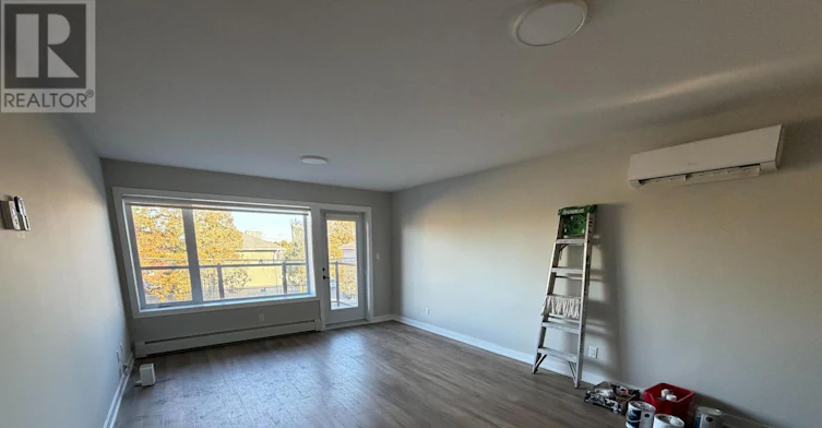102-1305 Summerville Avenue, Ottawa, ON, K1Z 8G7 - 2