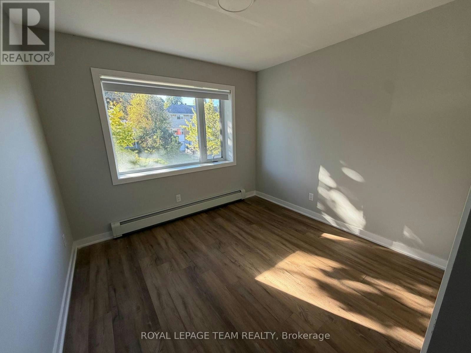 102-1305 Summerville Avenue, Ottawa, ON, K1Z 8G7 - 7