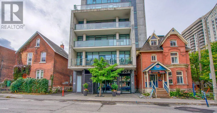 401-224 Lyon Street N, Ottawa, ON, K1R 0C1 - 2