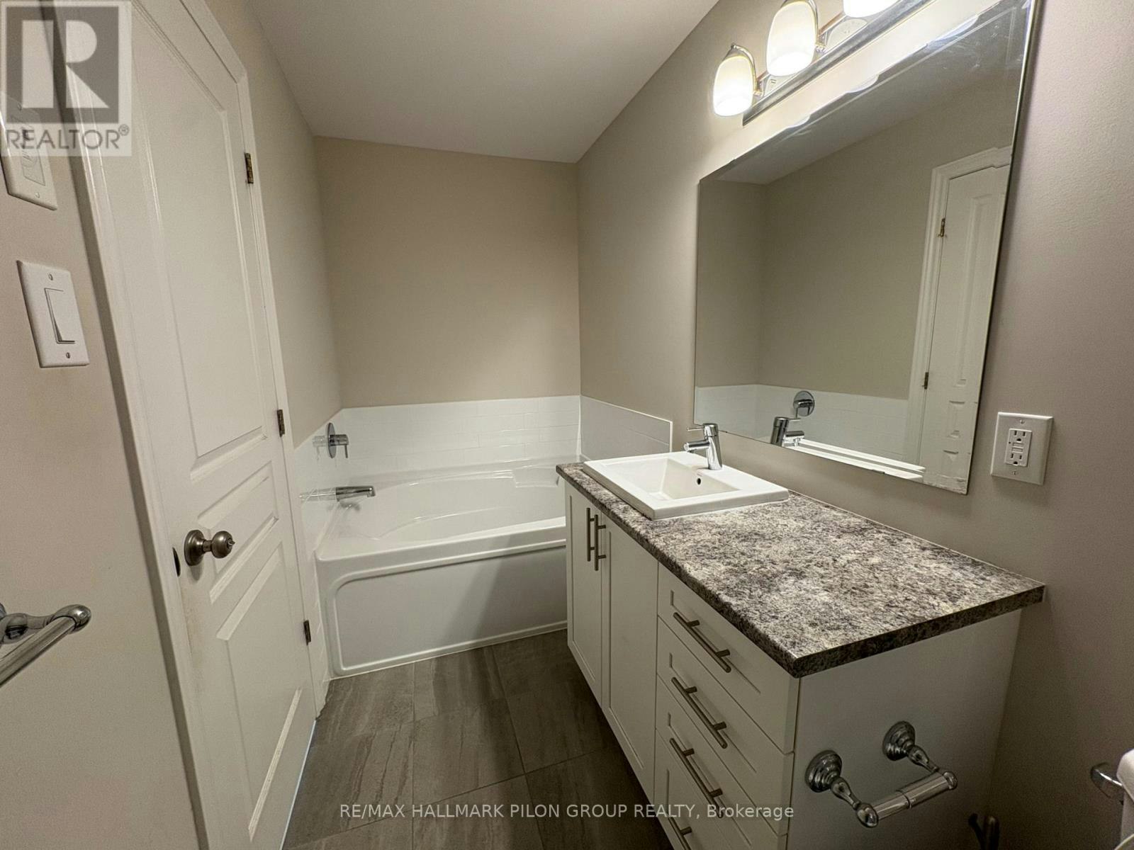 324 Rainrock Crescent, Ottawa, ON, K1W 0J7 - 11