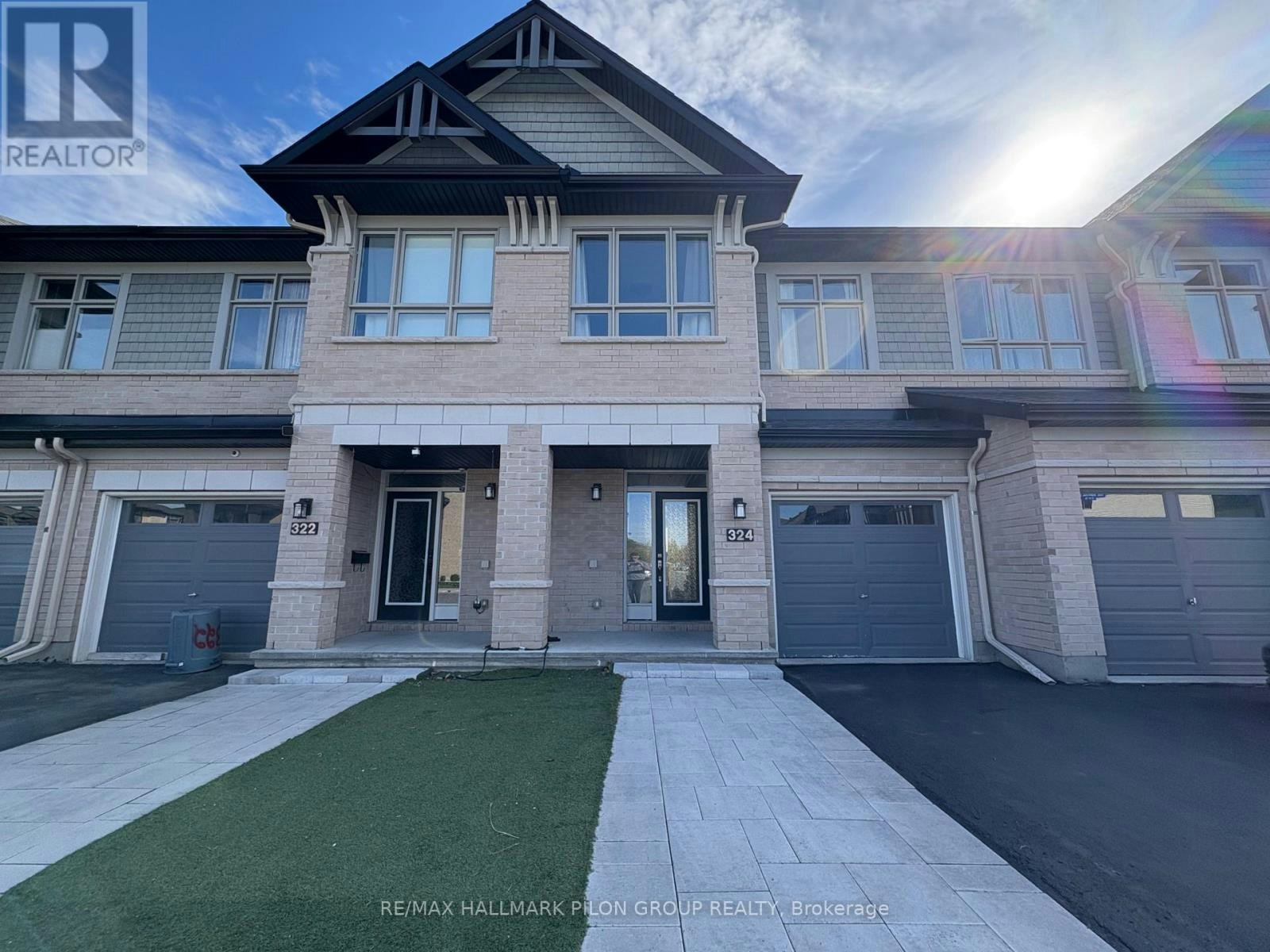 324 Rainrock Crescent, Ottawa, ON, K1W 0J7 - 2