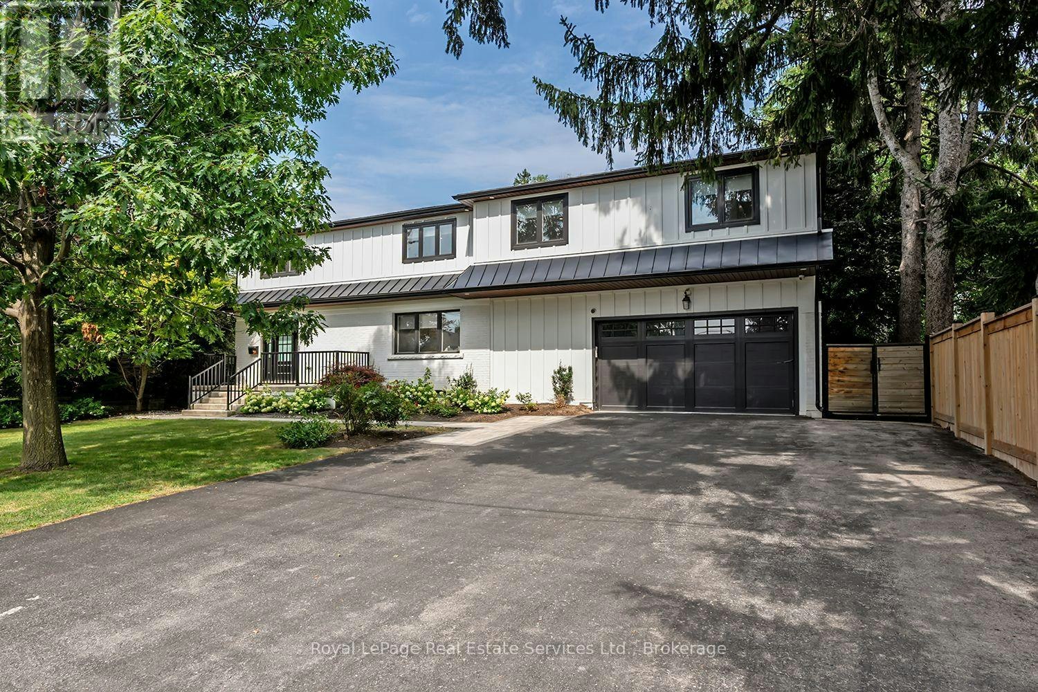 59 Fairwood Place E, Burlington, ON, L7T 2B7