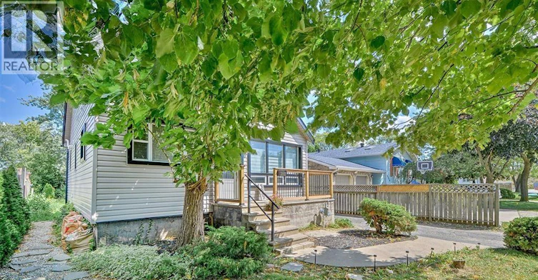 3262 Clemenceau, Windsor, ON, N8T 2R7 - 3