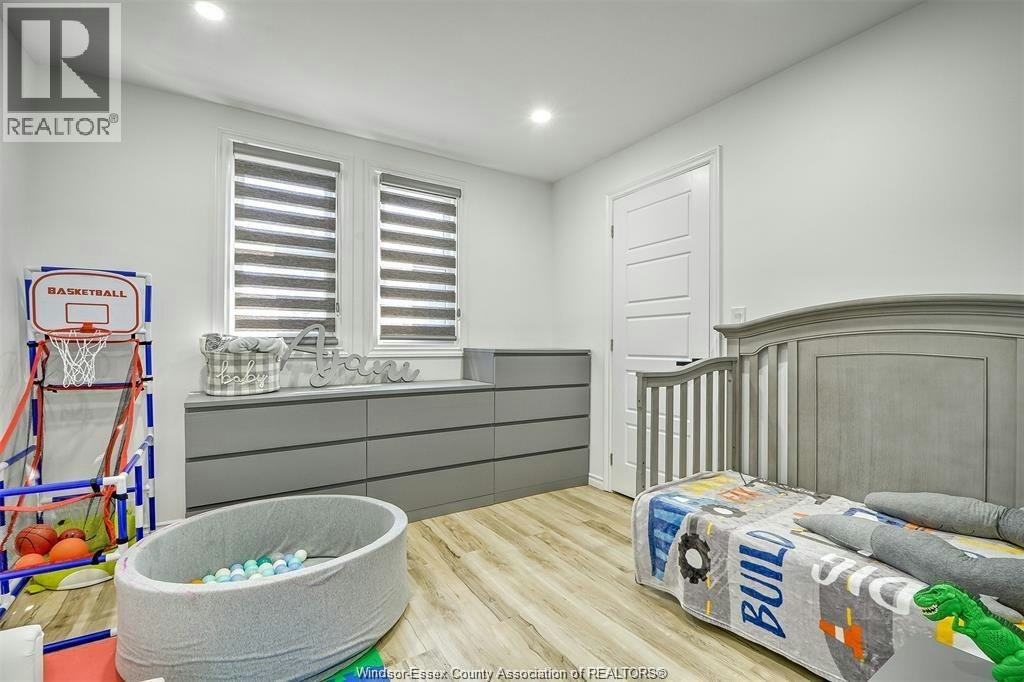 3262 Clemenceau, Windsor, ON, N8T 2R7 - 19