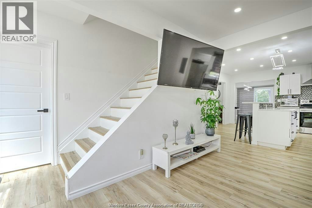 3262 Clemenceau, Windsor, ON, N8T 2R7 - 6
