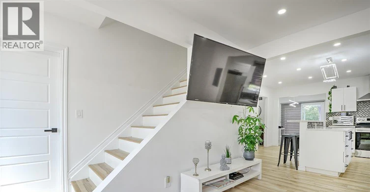 3262 Clemenceau, Windsor, ON, N8T 2R7 - 6
