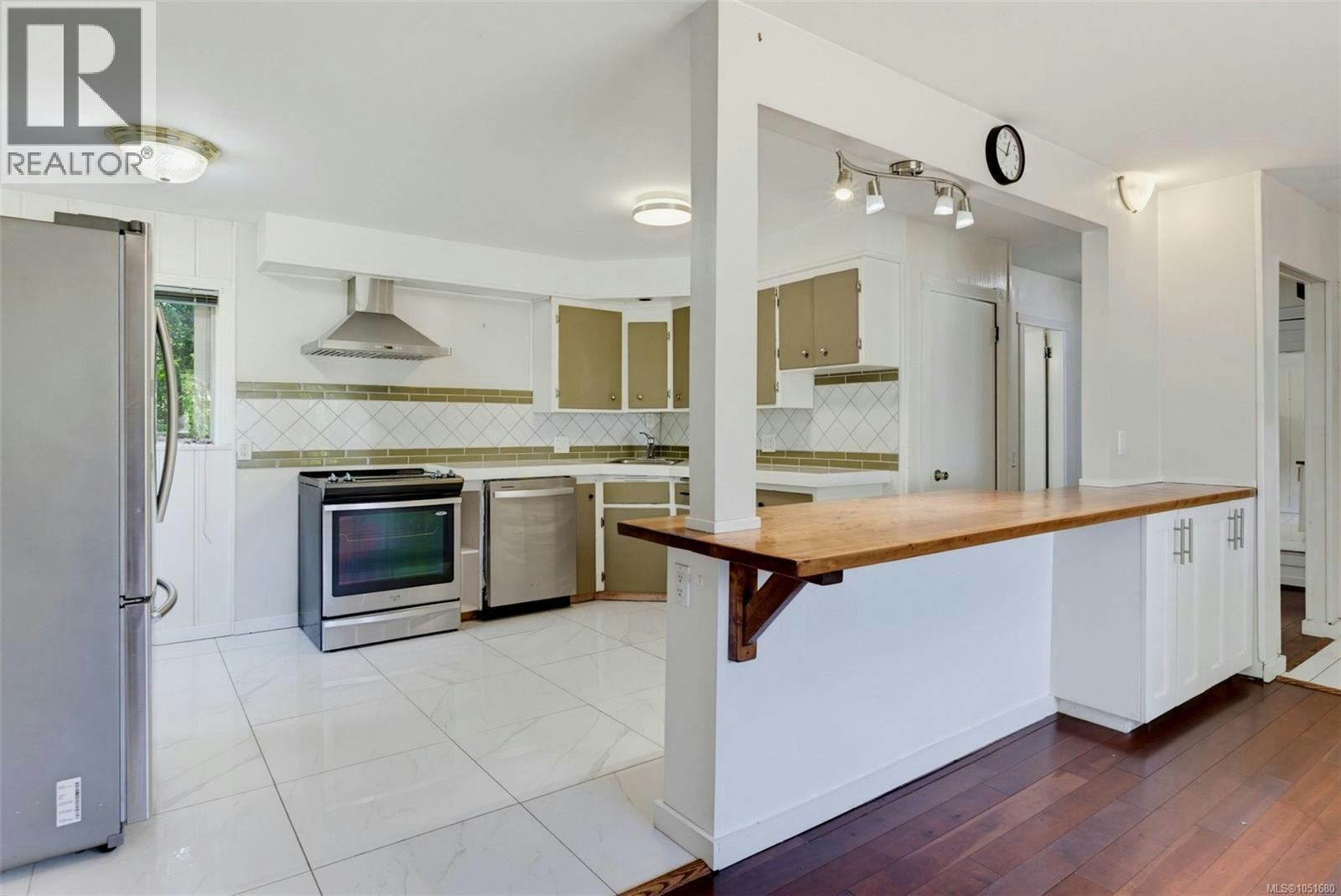 907 Mcadoo Place - 5