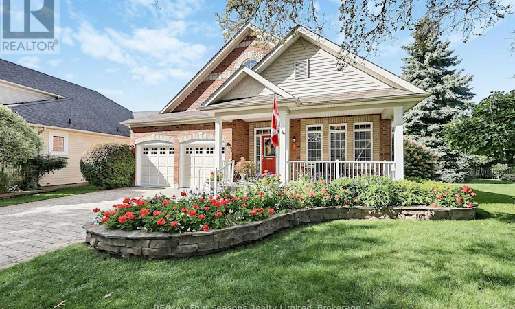 7 Callary Crescent