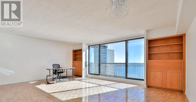 2825-33 Harbour Square, Toronto, ON, M5J 2Z6 - 2